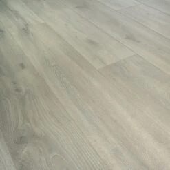 Swiss Krono Pearl Oak - Grand Selection Evolution 14mm Laminate Flooring (218899) -Premium Floor Shop pearl oak grand selection evolution 14mm laminate flooring 218899 p85641 193738 image