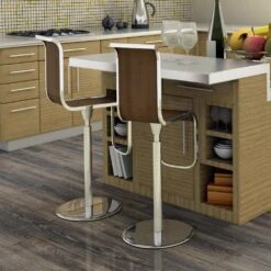 Liberty Floors Ravine Oak - Lustre 8mm High Gloss Laminate Flooring (217790) -Premium Floor Shop ravine oak lustre 8mm high gloss laminate flooring 217790 p84872 191414 image